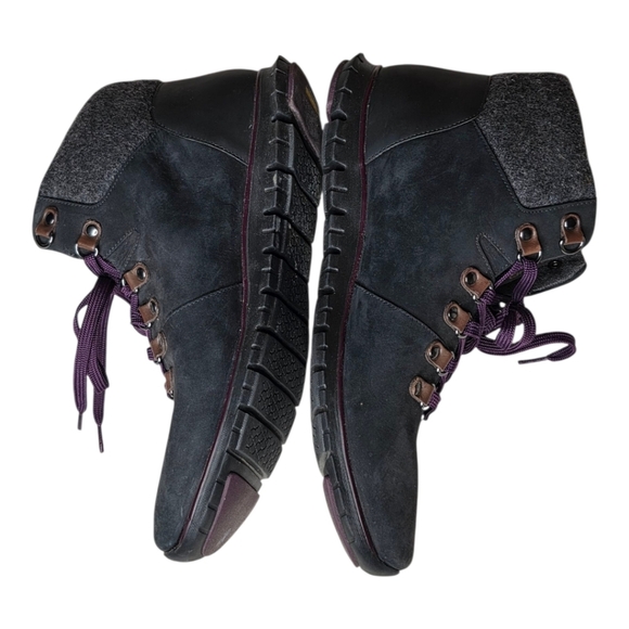 Cole Haan Women’s ZERØGRAND Waterproof Hiker Boots Black Leather Suede 9.5B - Picture 4 of 14